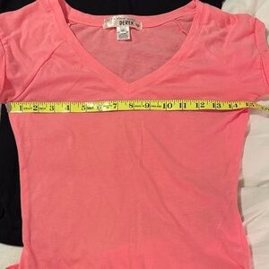 Derek Heart Tee Shirt Pink Sz. Medium